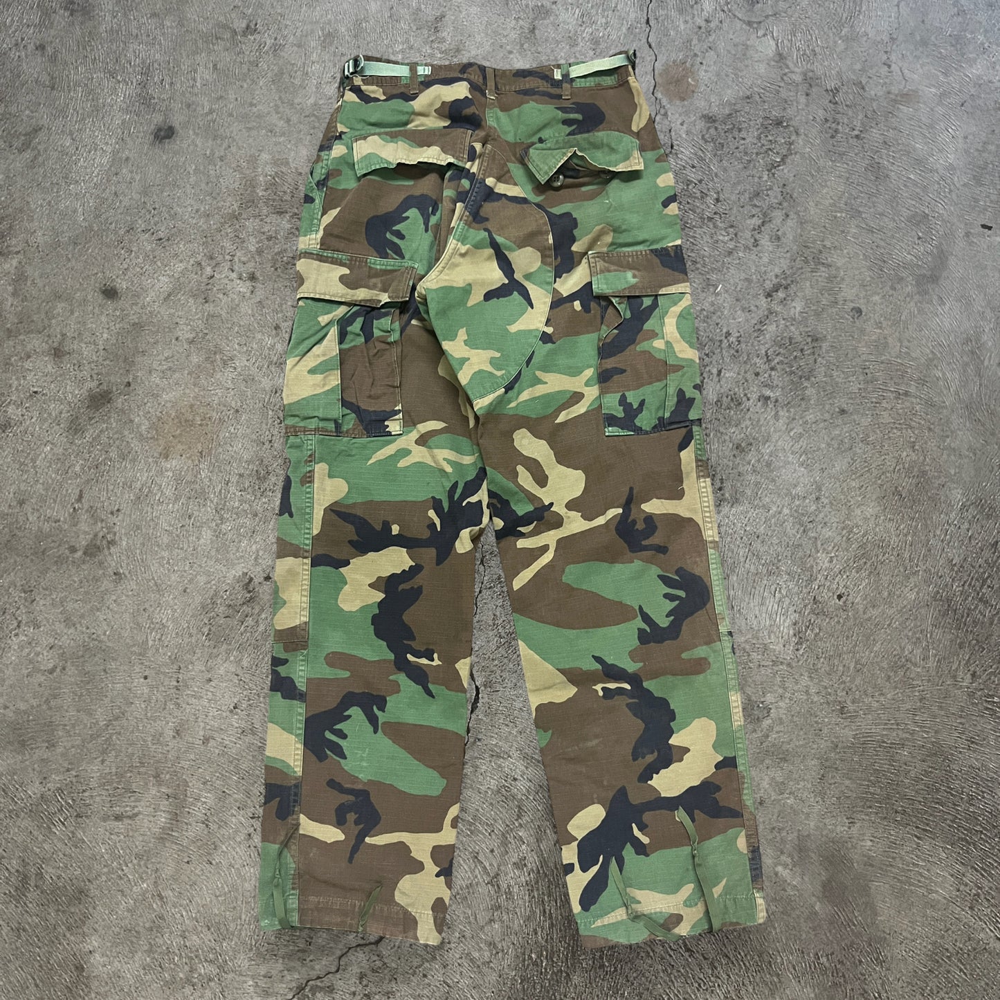 Military Cargo Pants Camouflage Green Size 30x31.5