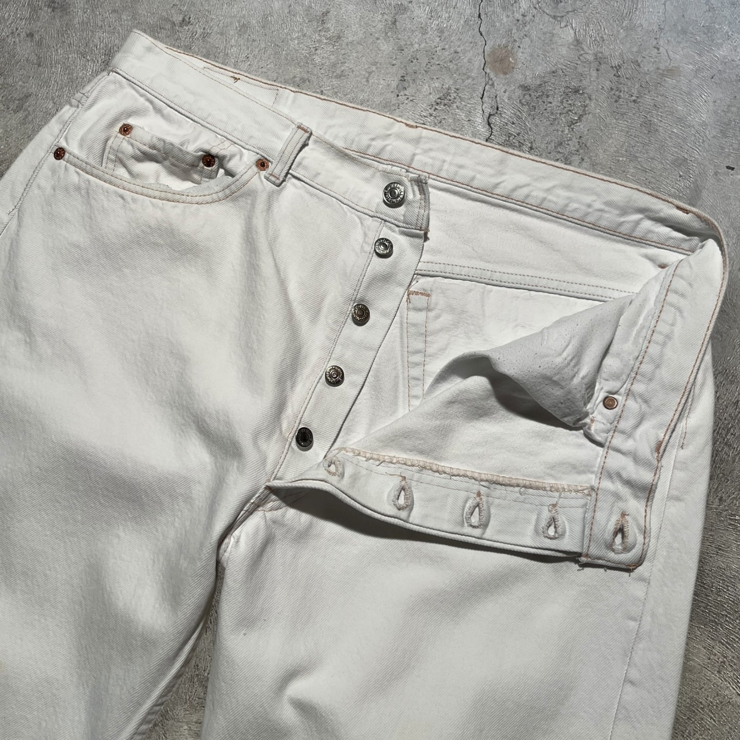 90s Levi's 501 Jeans White Size 36x30